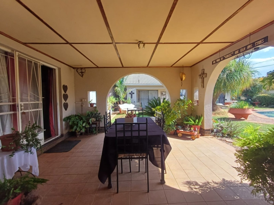 3 Bedroom Property for Sale in Flamwood North West